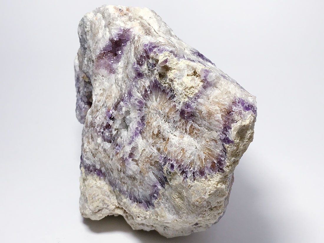 郡馬県沼田市戸神山産 紫水晶(アメジスト)