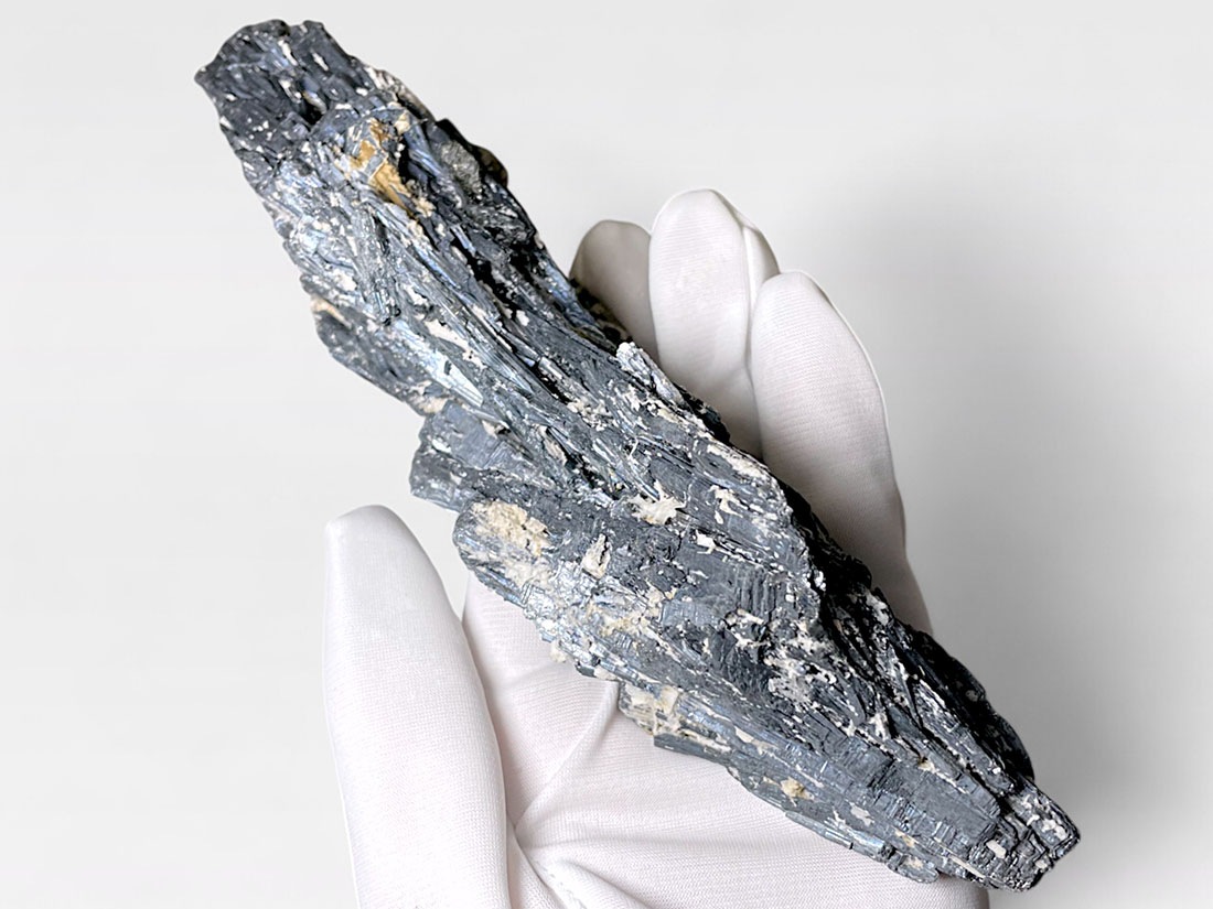 輝安鉱 スティブナイト 自己採集 愛媛県 輝安鉱 スティブナイト 自己採集 愛媛県 - メルカリ