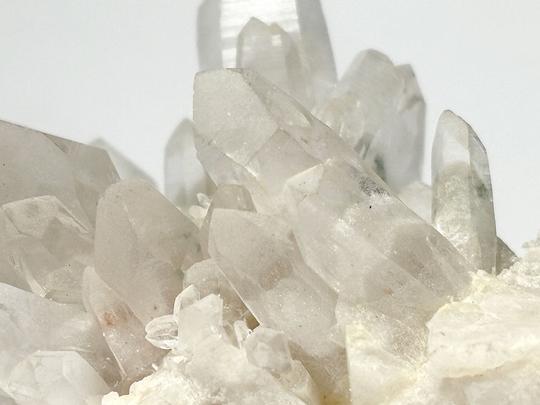 インド・マニカラン産 ヒマラヤ水晶 クラスター / Himalayan Quartz
