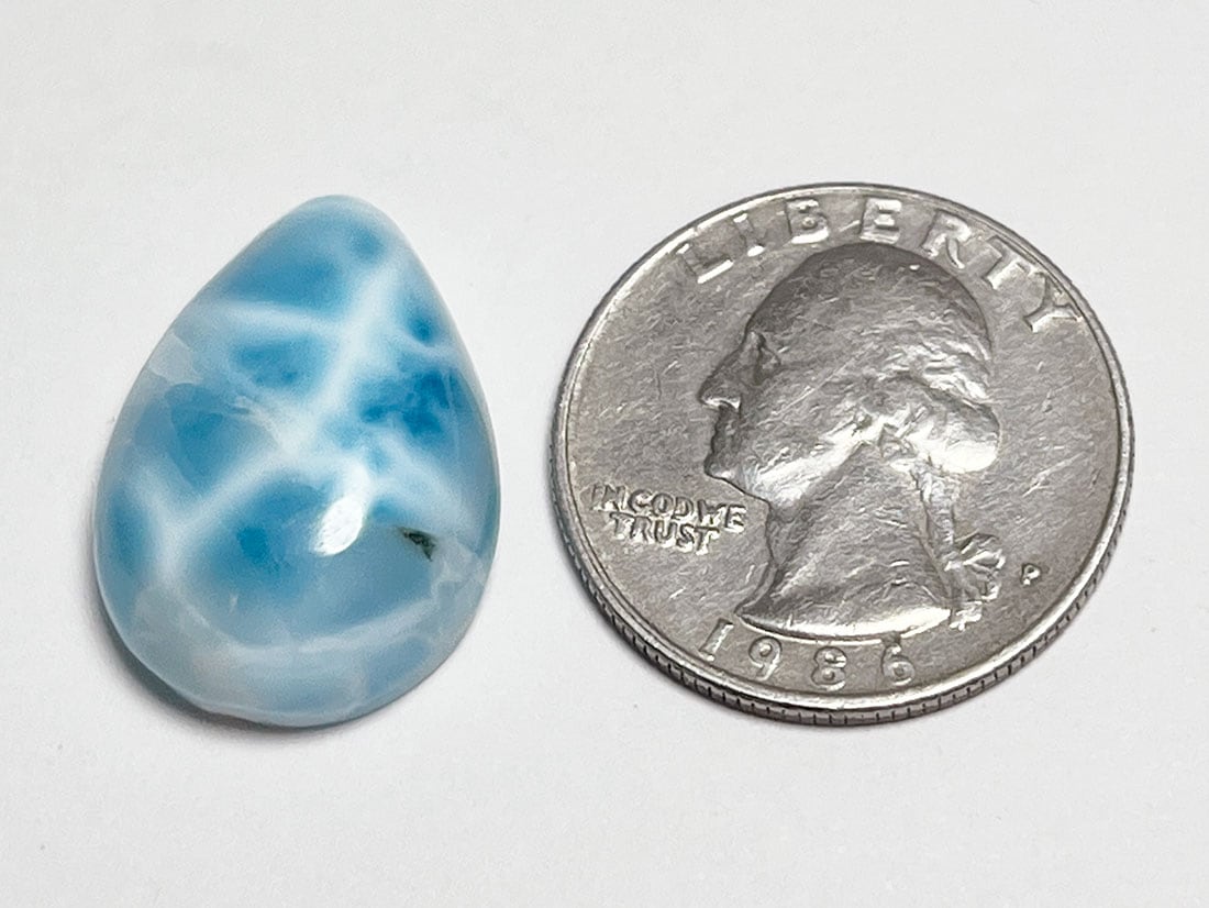 ドミニカ共和国産 ラリマールース/Larimar