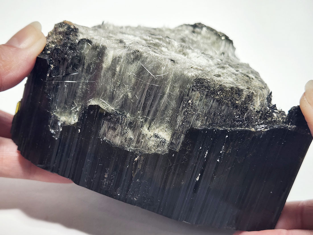 ブラジル産 ピナコイドトルマリン (毛鉱状) / Pinacoid Termination Elbaite Tourmaline