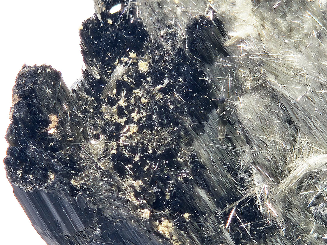 ブラジル産 ピナコイドトルマリン (毛鉱状) / Pinacoid Termination Elbaite Tourmaline