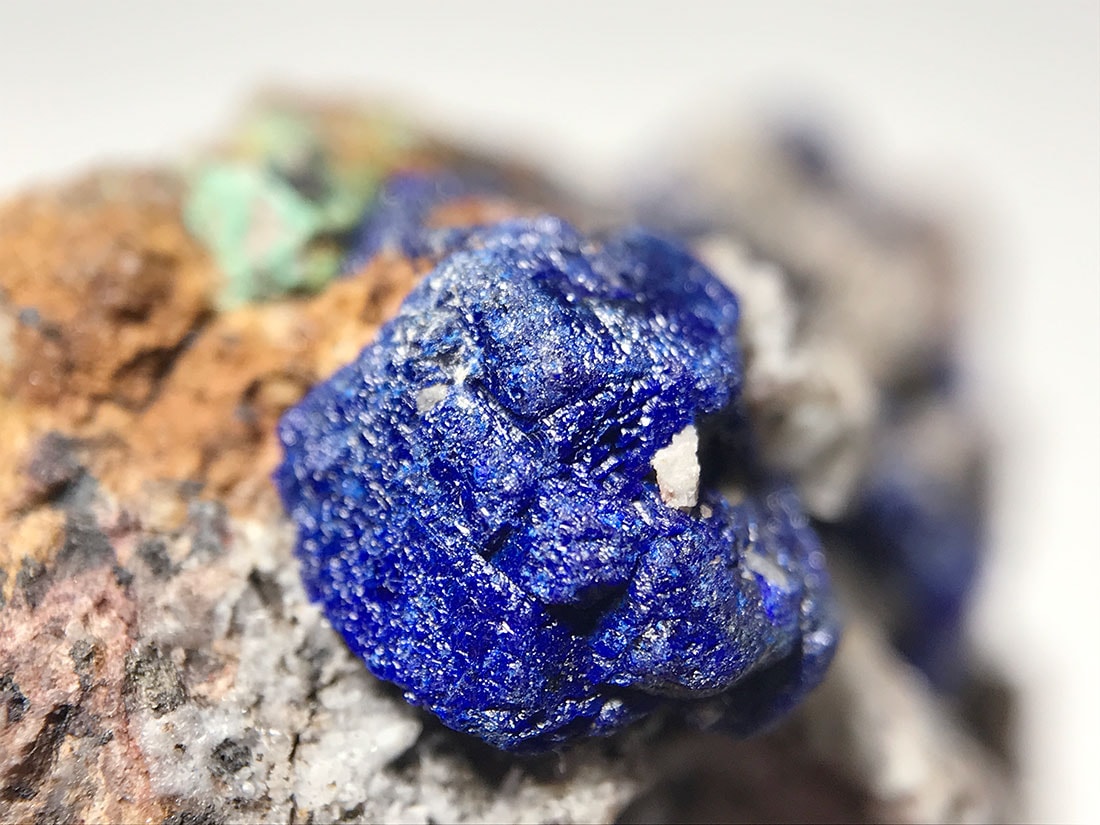 トゥイシット鉱山産アズライト(藍銅鉱)/Azurite