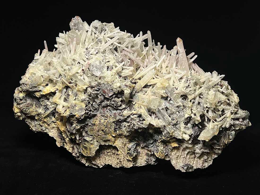 広東省産アイアンローズ（ヘマタイト＆水晶）