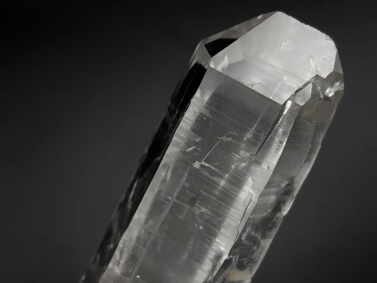 水晶 イエス・キリスト彫刻 / Jesus Christ Quartz