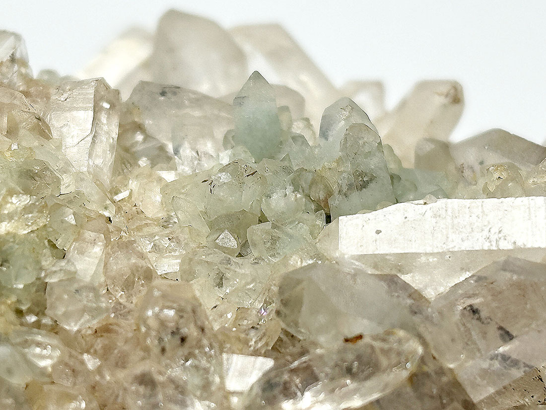 インド・マニカラン産 ヒマラヤ水晶 クラスター / Himalayan Quartz