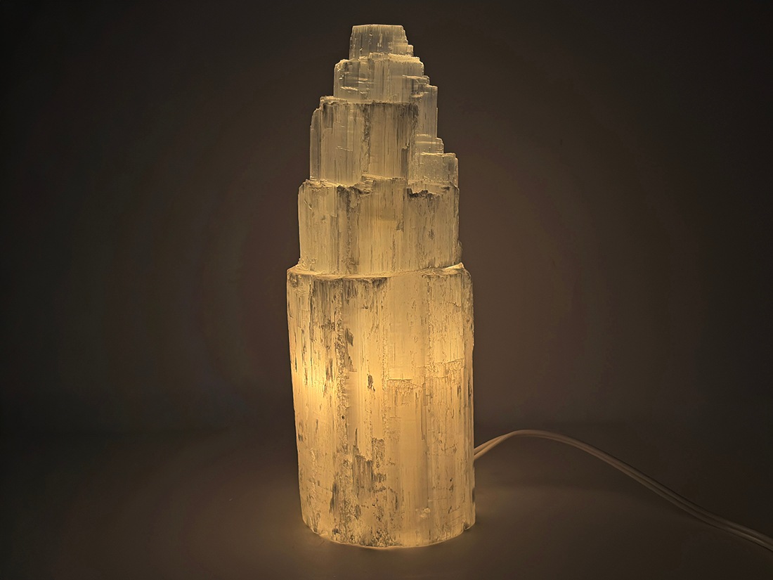 セレナイト タワー 25cm ( 専用ライト付き )