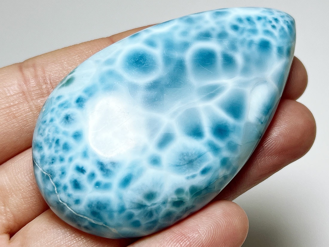 ドミニカ共和国産 ラリマールース/Larimar