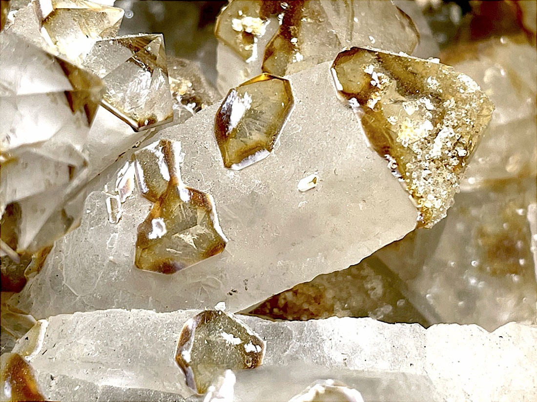 黄水晶クラスター♪値下げ済 レア！ 茨城県 高取鉱山産 水晶 クラスター