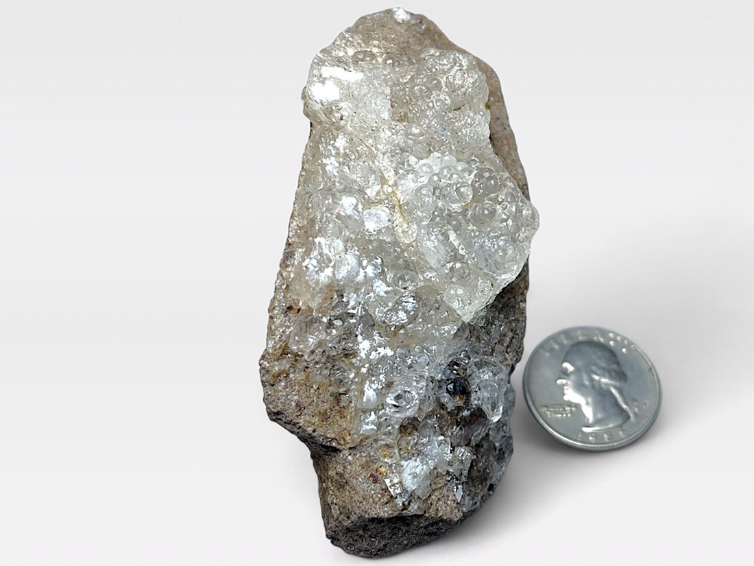 玉滴石 ハイアライト 鉱石 鉱物 ミネラル 原石 標本 母岩付き② 玉滴石 ハイアライト 鉱石 鉱物 ミネラル 原石 標本 母岩付き③