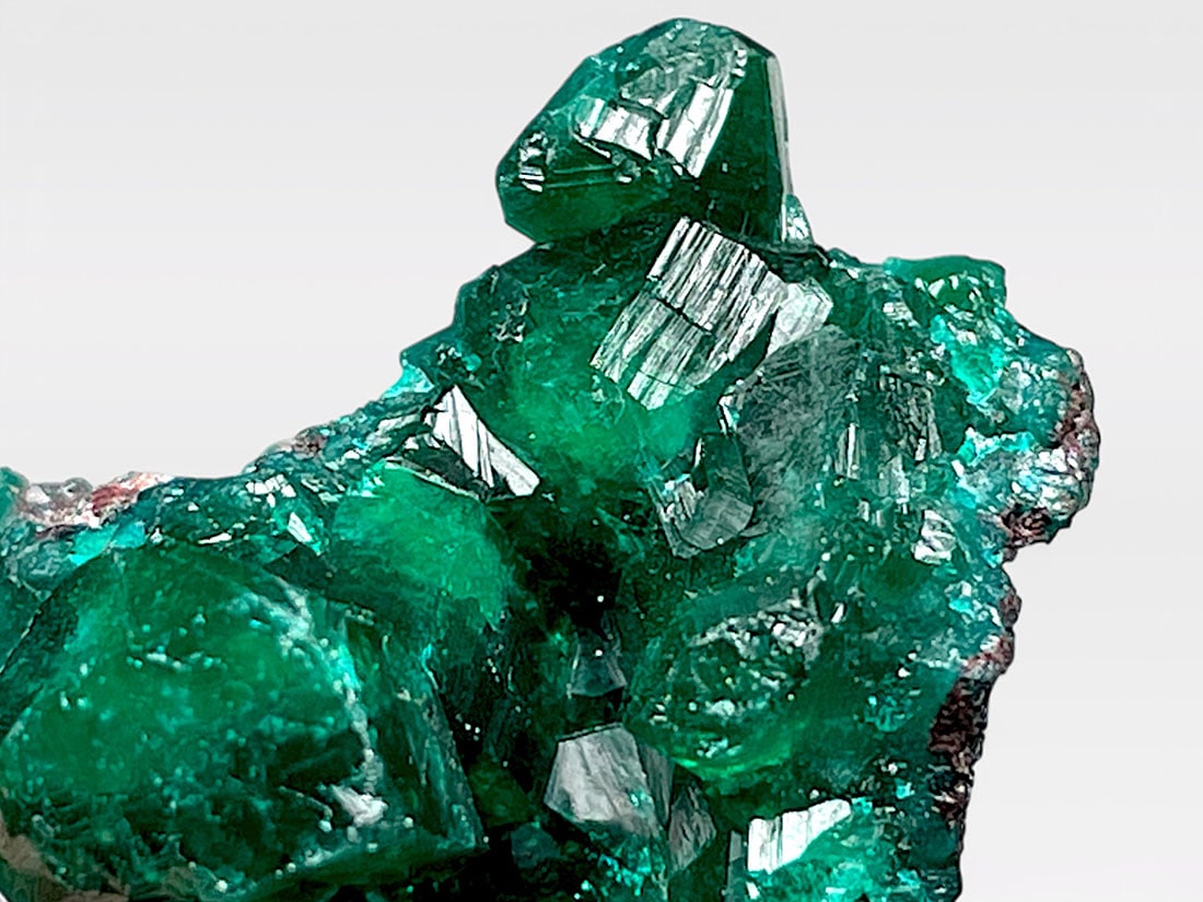 コンゴ産 ダイオプテーズ 母岩付き