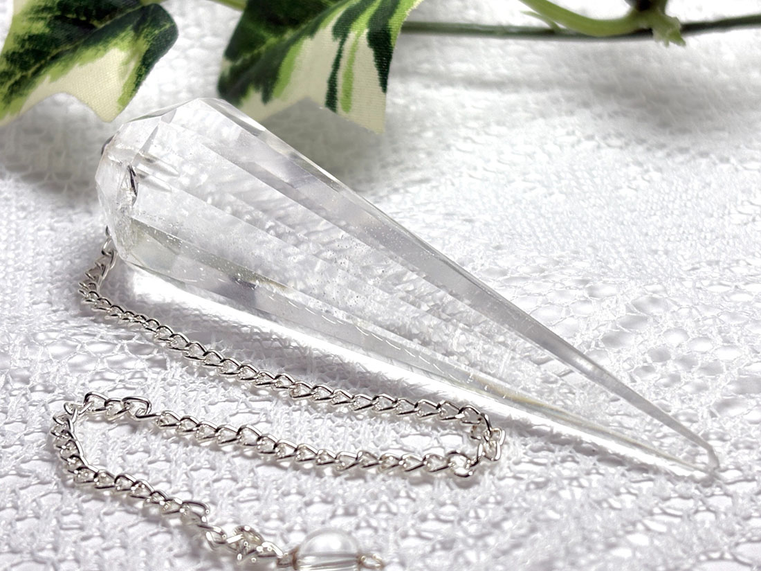ヒマラヤ水晶 ペンデュラム 8cm / Himalayan Quartz Pendulum