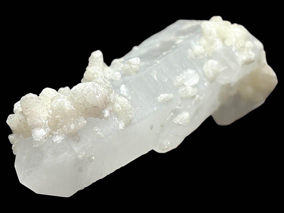 湖南省産 カルサイト on クォーツ・パイライト / Calcite on Quartz