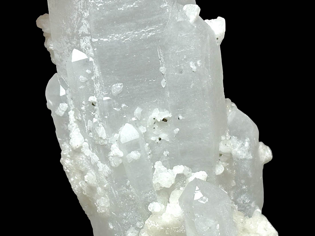 石英と方解石の花 方解石 – 足尾鉱山 Calcite – Ashio mine – Junichiro Ohta, a