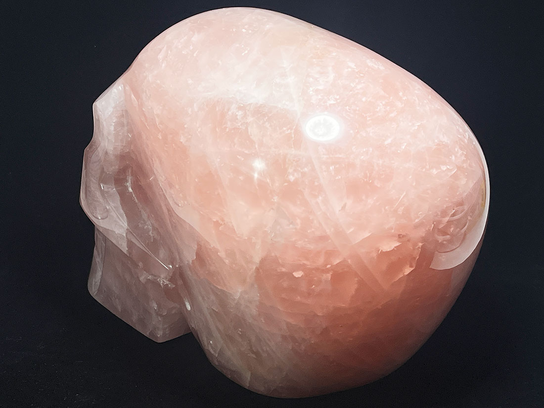 天然石ローズクォーツのスカル 置物 彫り物D.205