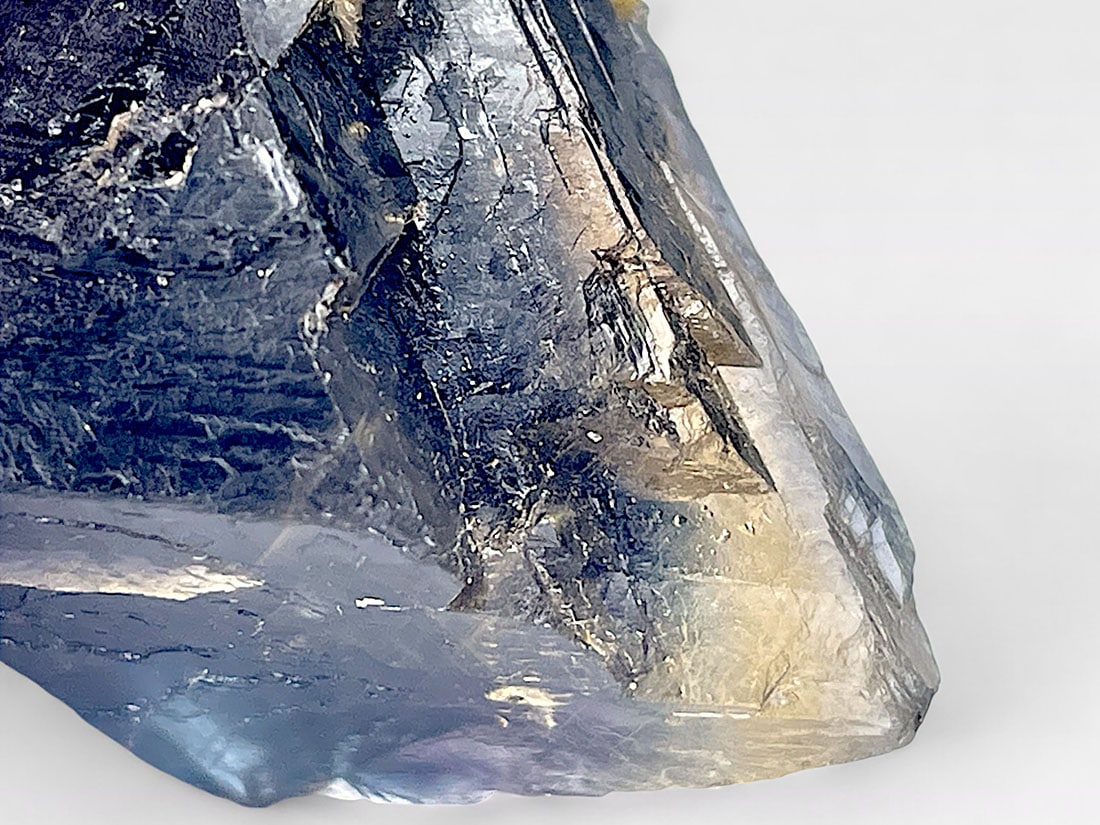 レア！ パキスタン産 赤蛍光 ディープブルー フローライト