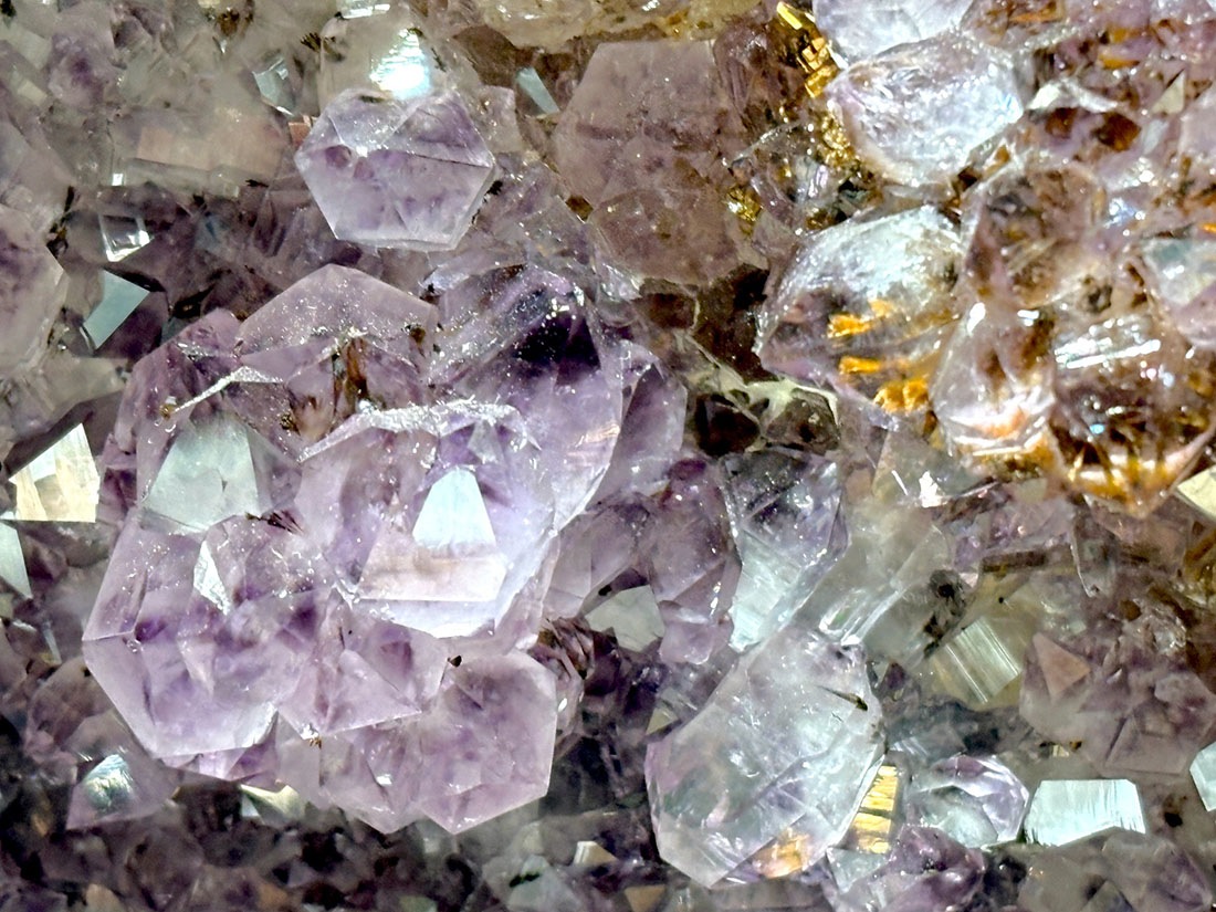 ブラジル産 アメジストドーム / Amethyst