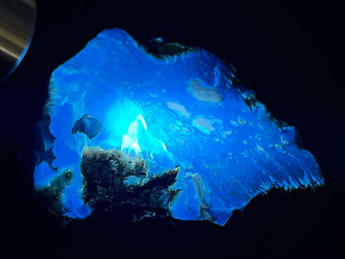 インドネシア・スマトラ産 ブルーアンバー ( 青琥珀 ) / BlueAmber