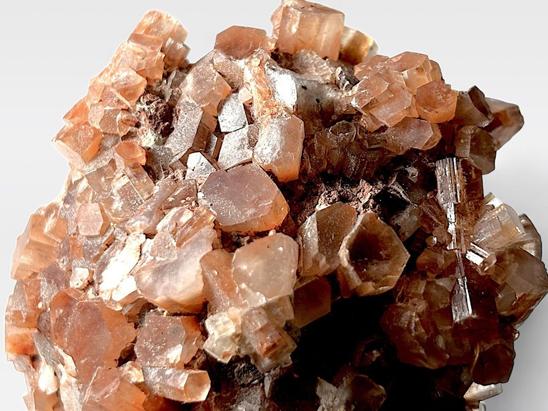 モロッコ産アラゴナイト/Aragonite (霰石)