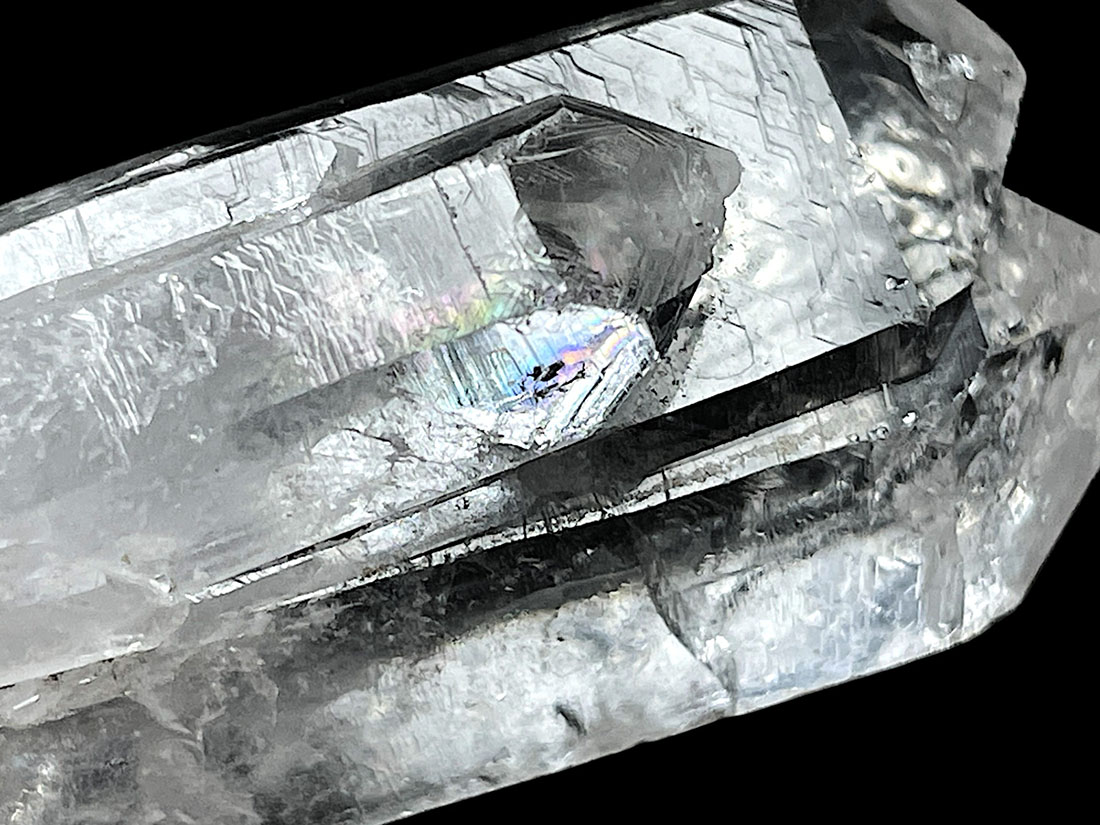 マダガスカル産 水晶 ポイント (変わりファセット)/ Crystal Quartz