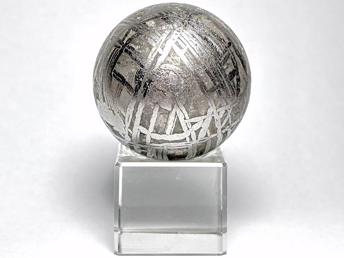 新疆ウイグル自治区産 アルタイ隕石 (162g) 丸玉 / Altai Meteorite