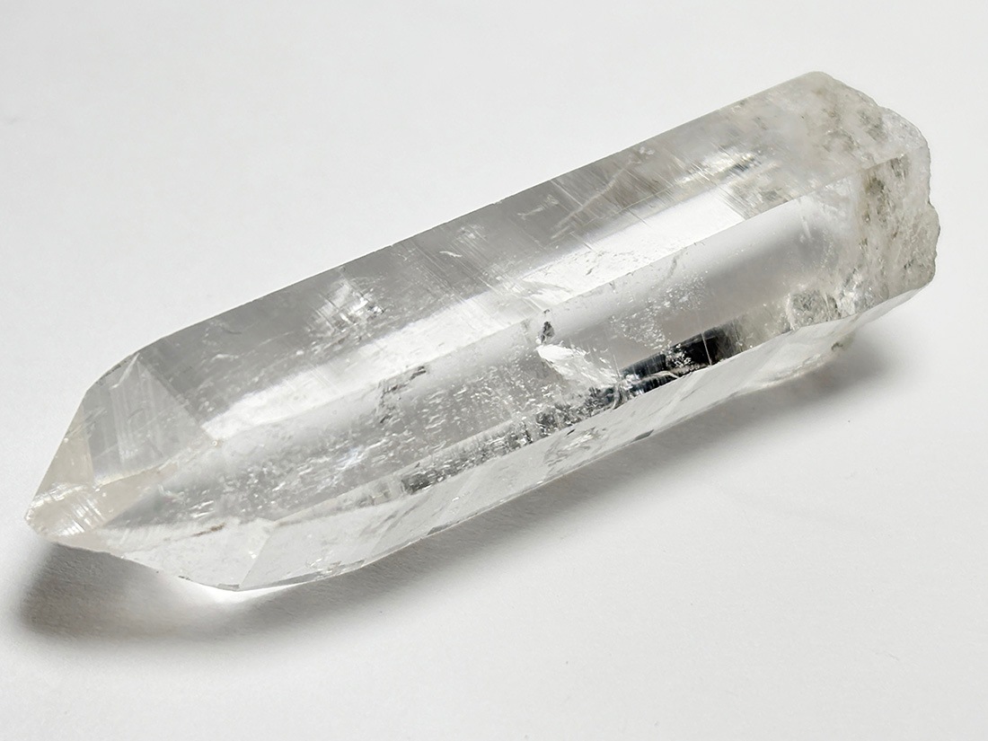 水入り 水晶 ヒマラヤ水晶 (インド領) 高品質++]インド/マニハール産ヒマラヤ水晶クラスター（1.96kg原石