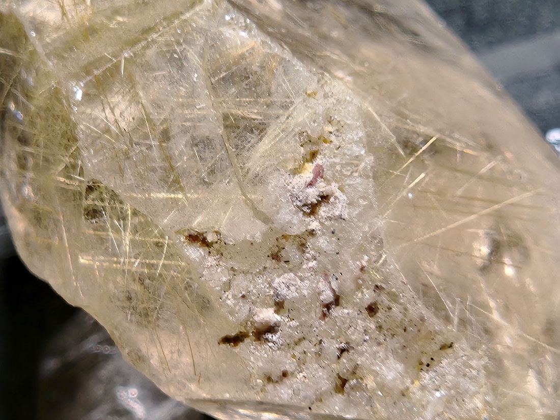 ブラジル産 ルチルクォーツ ( 金鉱石入り水晶 )/Rutilated Quartz