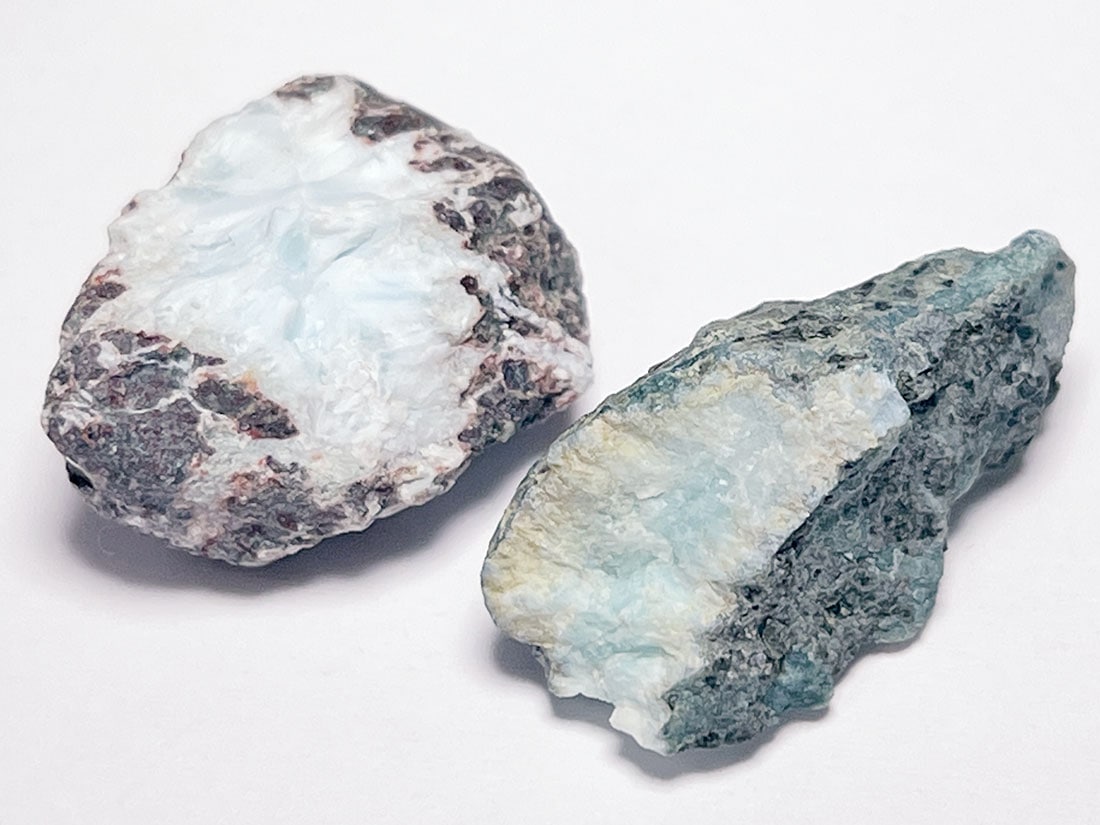 ドミニカ共和国産 ラリマー(ソーダ珪灰石)/Larimar 2個セット
