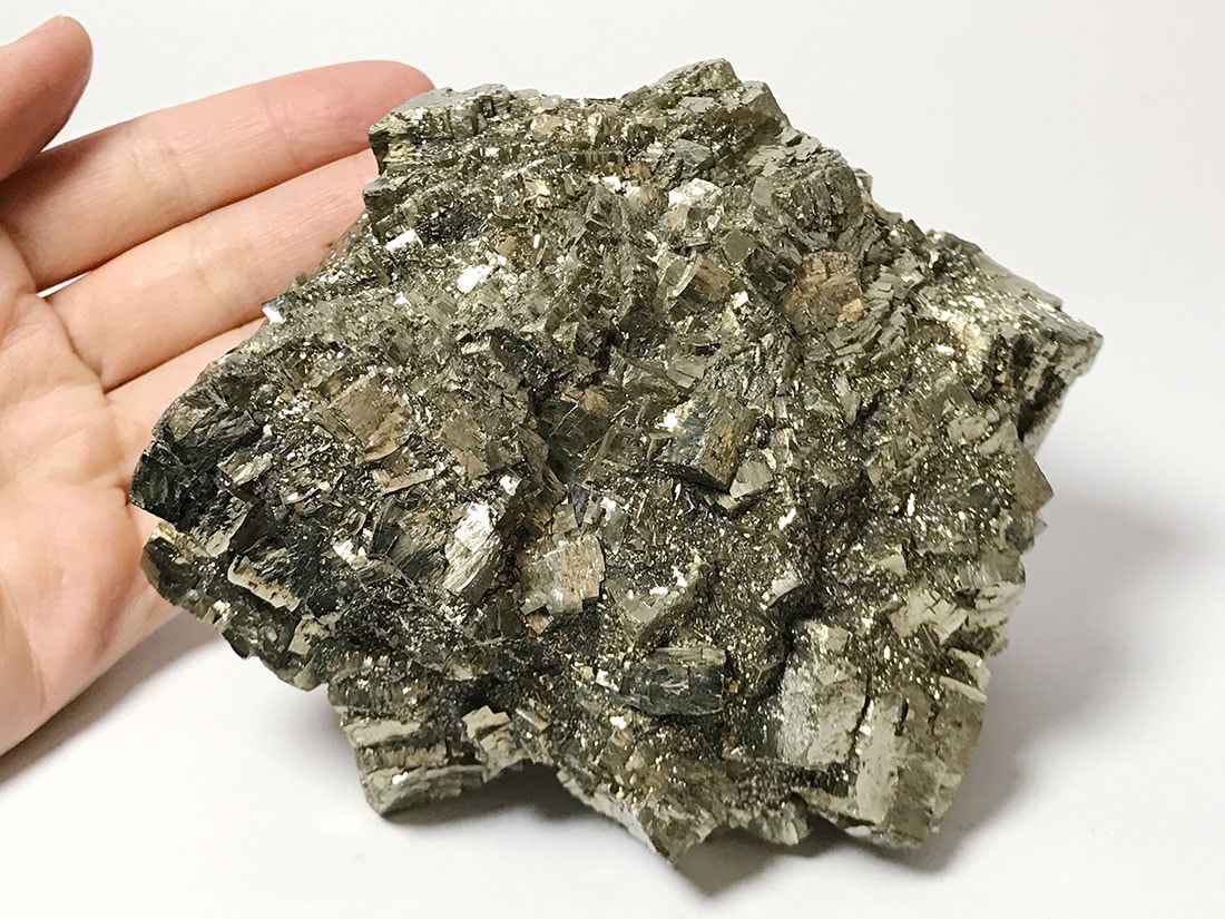 広西チワン族自治区産 パイライト (黄鉄鉱)/ Pyrite