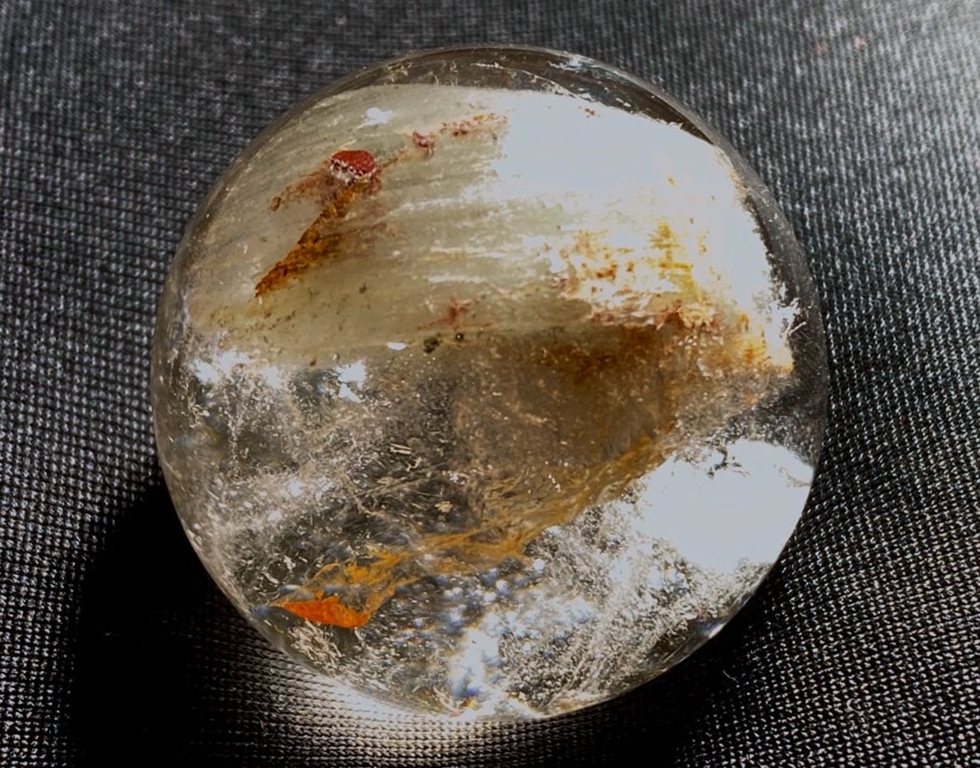 ガーデンクォーツ33mm丸玉(蛍光)/Garden Quartz