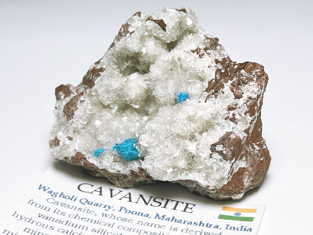 インド産カバンサイト(ヒューランダイト共生)