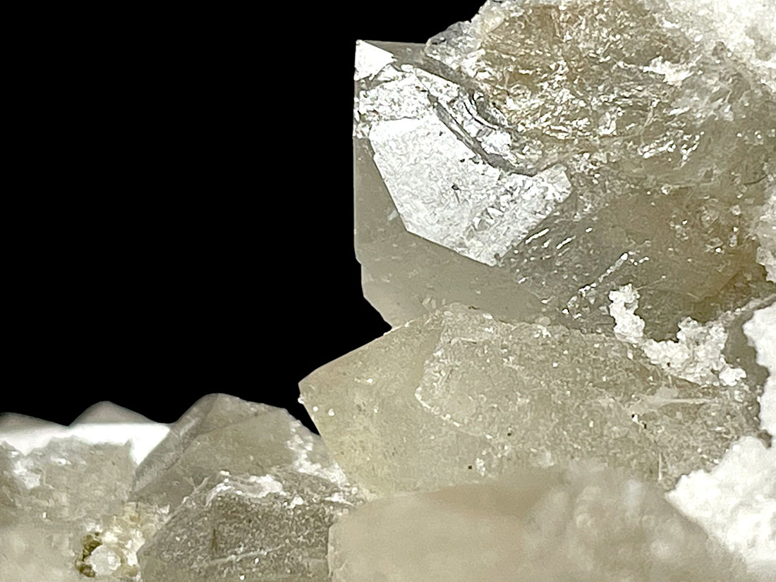 内モンゴル産 セプタークォーツ / カルサイトクラスター