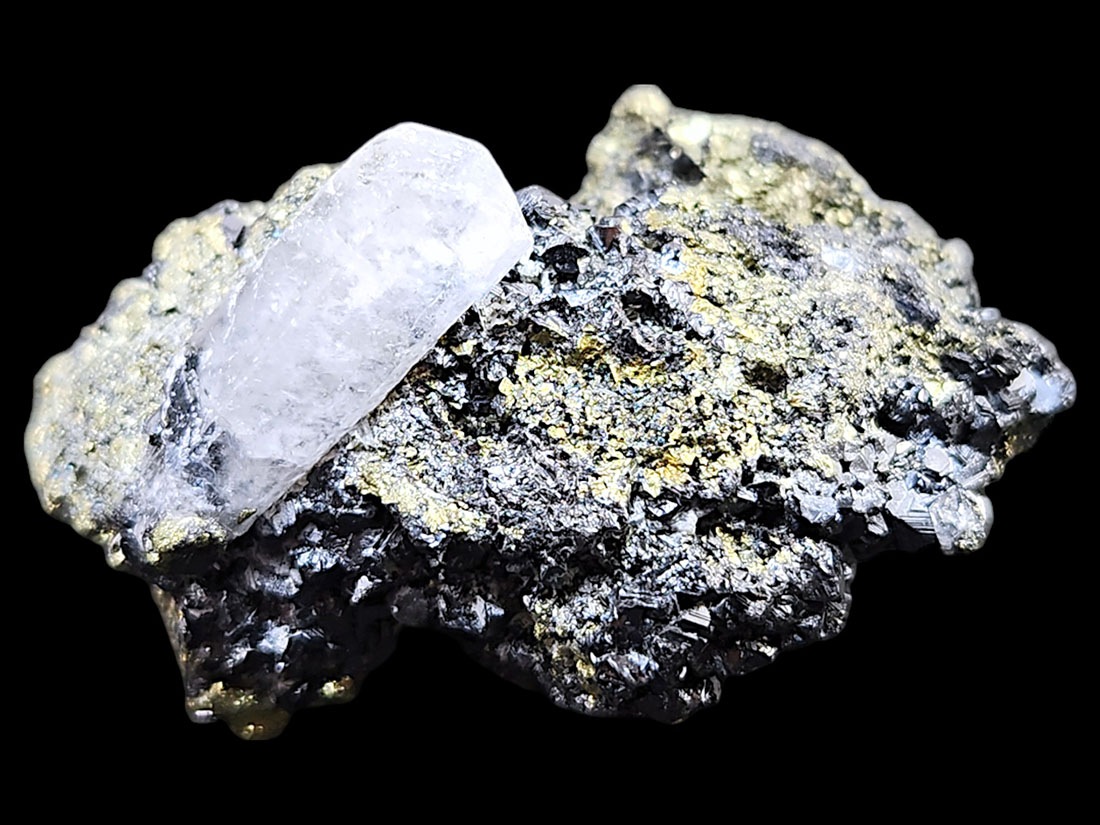 ペルー産 パイライト / カルサイト 共生 ( 蛍光 )