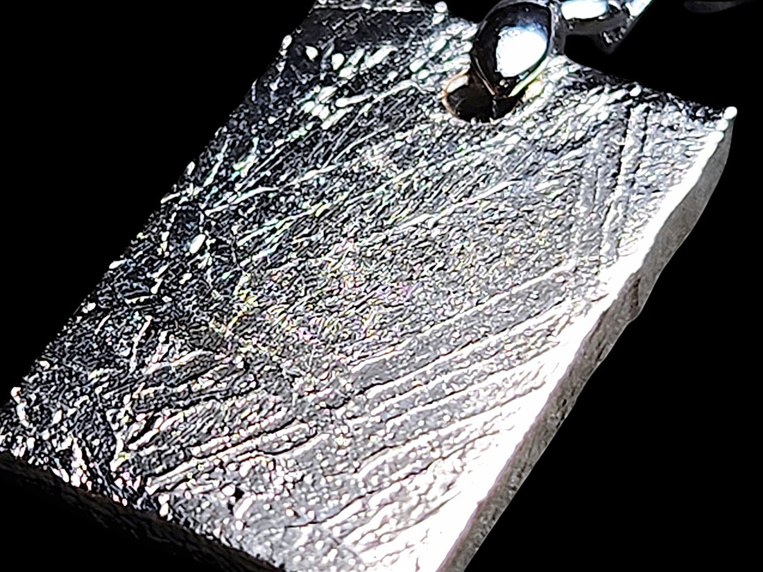 ギベオン隕石 (4.7g) ペンダントトップ / Gibeon Meteorite