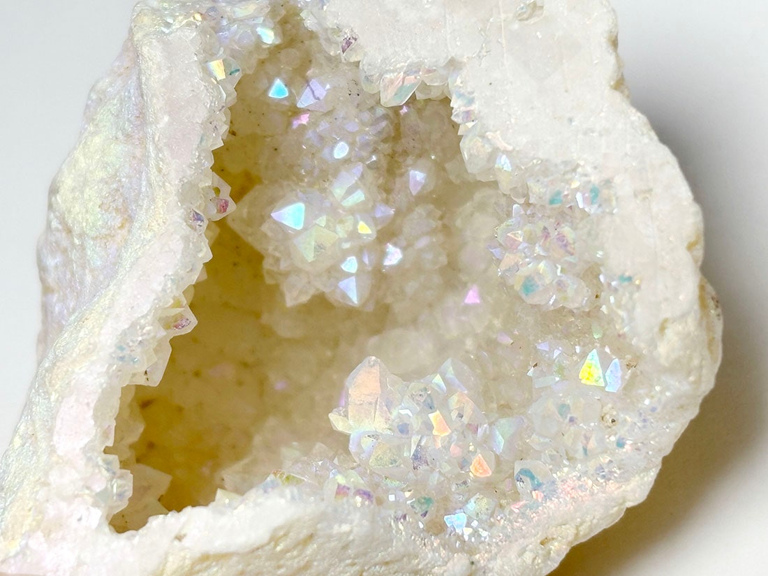 モロッコ産 オーラクォーツ ジオード / Aura Quartz Geode