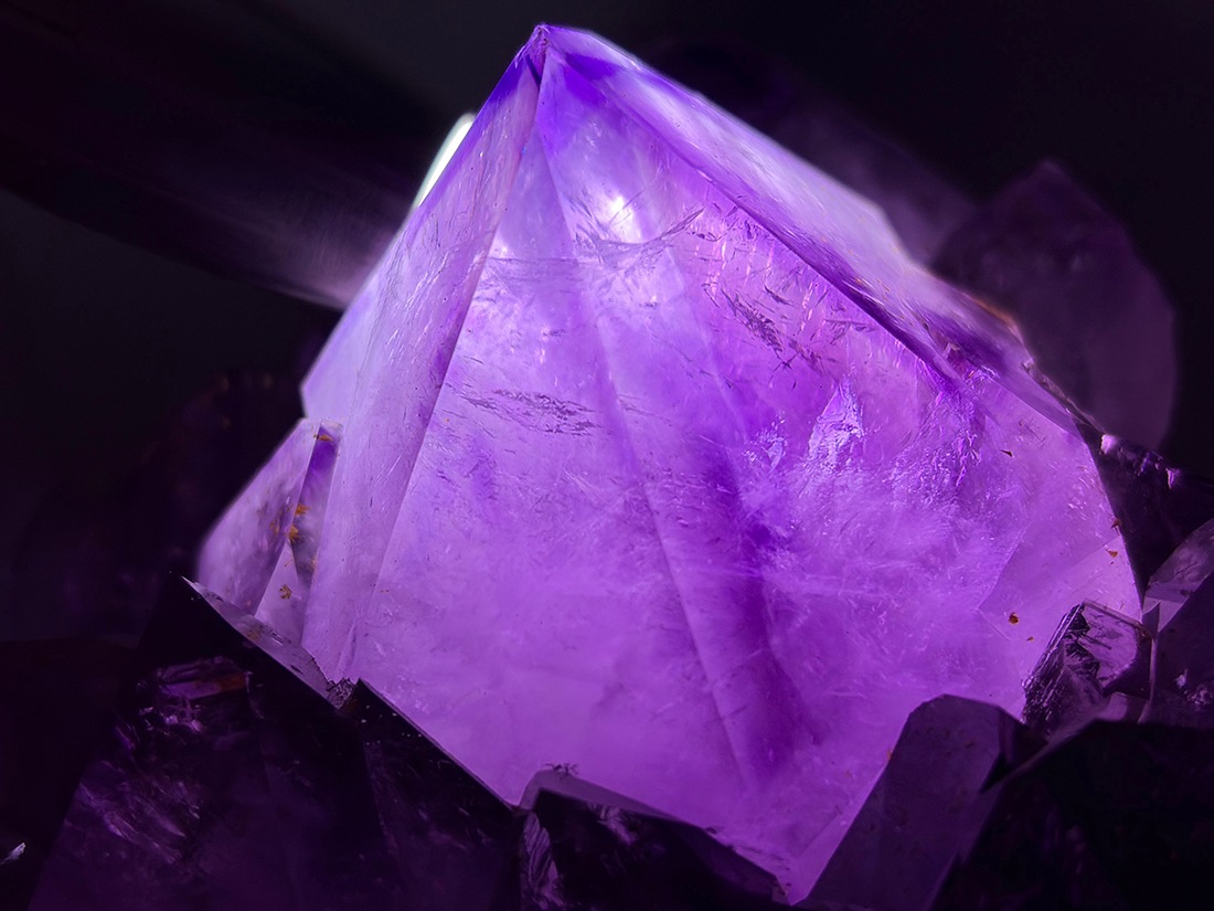 アメジストクラスター【B-210】 ブラジル産 アメジスト クラスター (紫水晶) / Amethyst