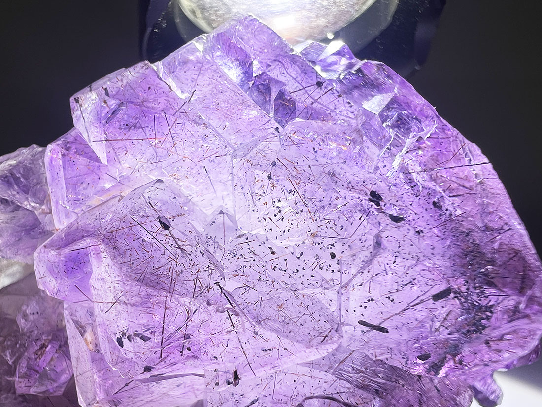 タンザニア産モンドエレスチャルアメジスト/Elestial Amethyst