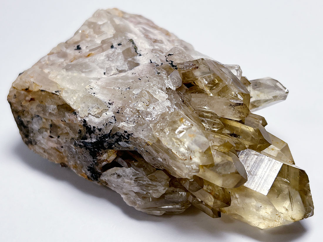 コンゴ民主共和国産 キャンドルナチュラルシトリンクラスター