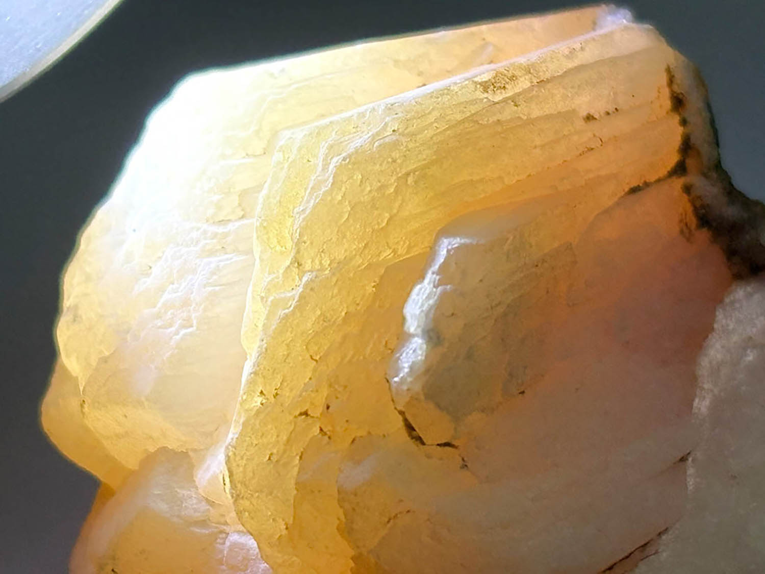 インド産スティルバイト/Stilbite (束沸石)
