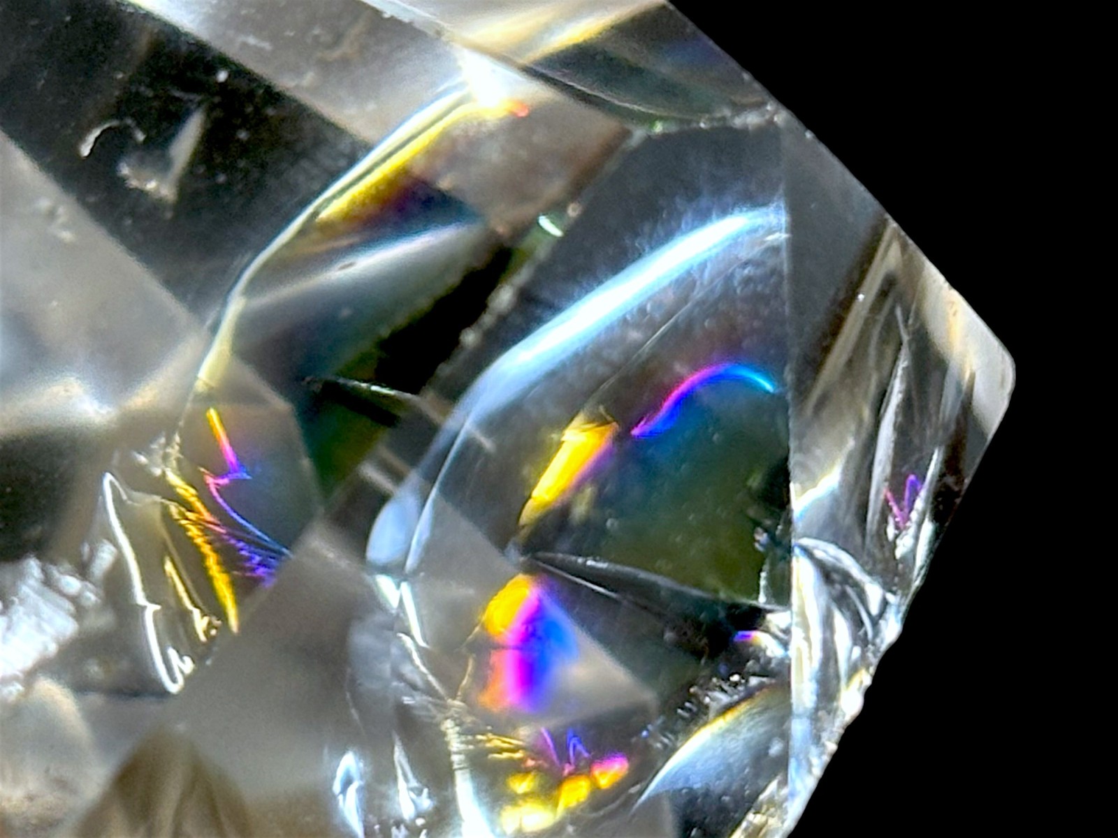 ブラジル産 アイリスクォーツ ( レインボークォーツ ) ラフカット