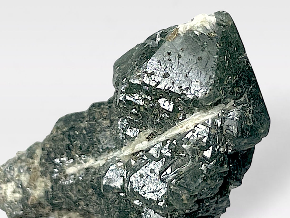 内モンゴル産 グリーンクォーツ / Hedenbergite in Quartz