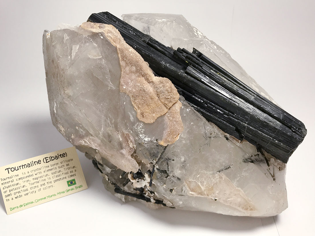 トルマリン　ブラジル　鉱物 ブラジル産トルマリン(エルバイト)/Elbaite Tourmaline