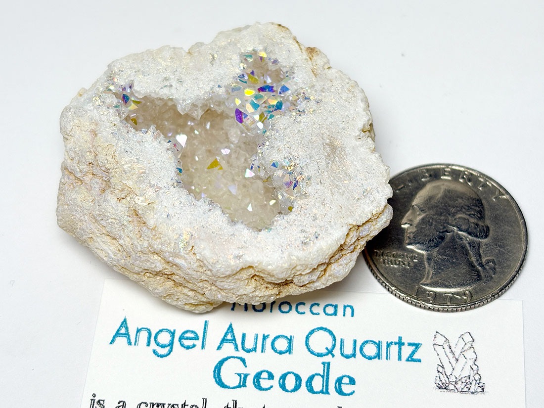 モロッコ産 オーラクォーツ ジオード / Aura Quartz Geode