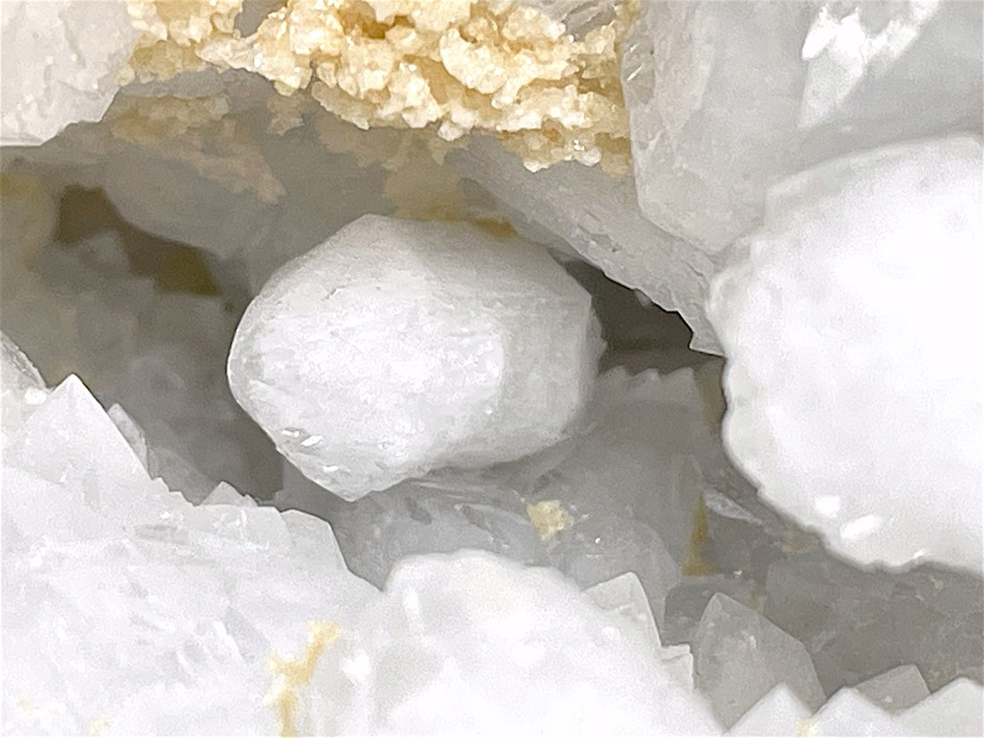 【 新品・天然石 】 モロッコ産 水晶ジオード ペア 特大 モロッコ産水晶ジオード ペアLサイズ/Quartz Geode