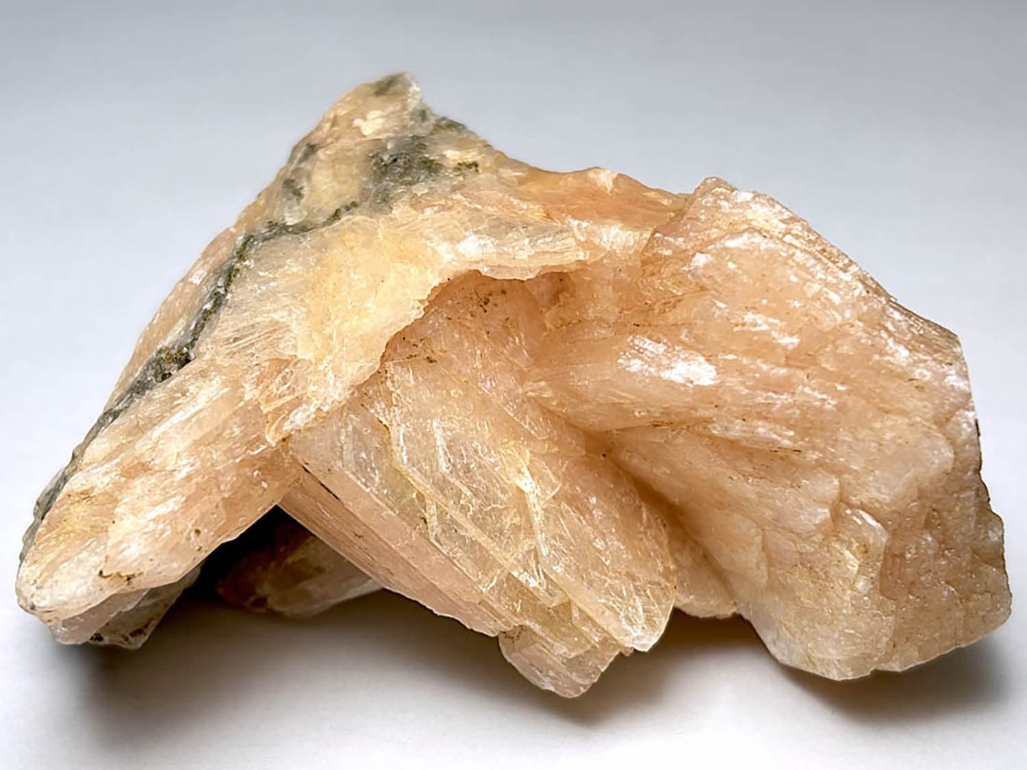 インド産スティルバイト/Stilbite (束沸石)