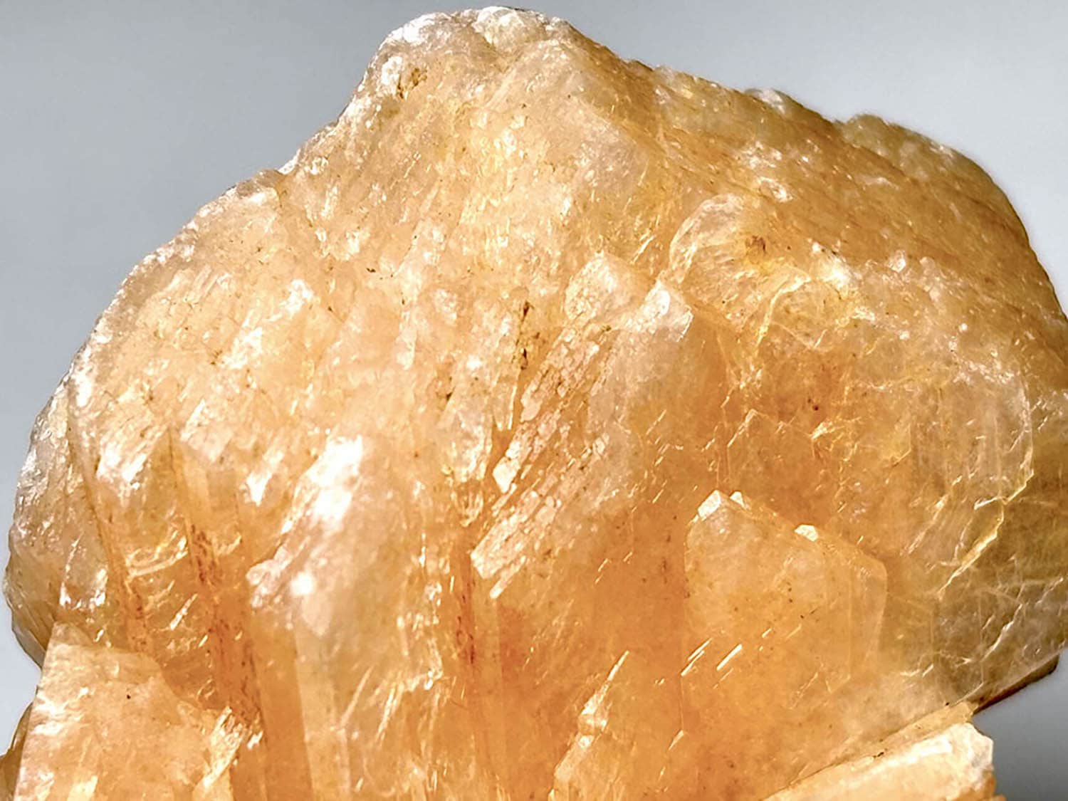 インド産スティルバイト/Stilbite (束沸石)