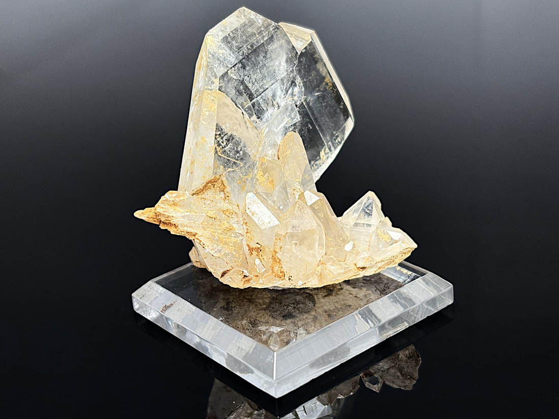 日本式双晶 国産鉱物 原石 乙女鉱山産 水晶 日本式双晶 / Japan Low-Twinned Quartz