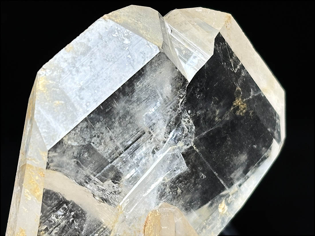 乙女鉱山産 水晶 日本式双晶 / Japan Low-Twinned Quartz