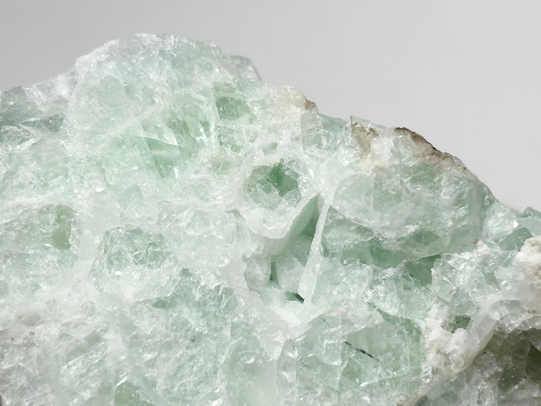 岐阜県笹洞鉱山 フローライト / Fluorite