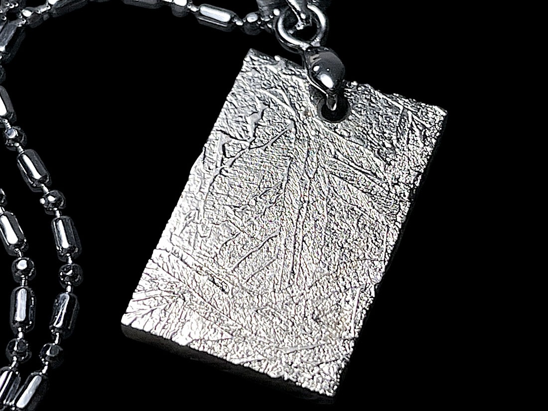 ギベオン隕石 Silver925 ギベオン隕石(メテオライト) 14x14mm ペンダント